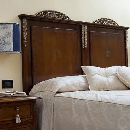 Casa Leopardi Bed & Breakfast Florence